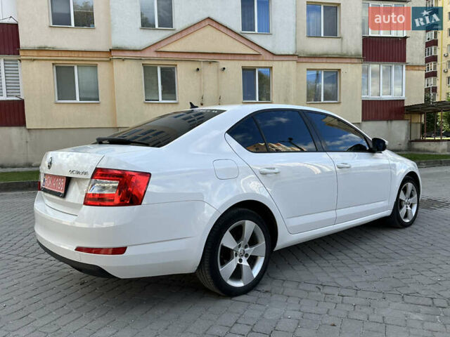 Шкода Октавия 2014 в Каменце-Подольском на Automoto.ua Белый Шкода Октавия, объемом двигателя 1.6 л и пробегом 180 тыс. км за 10800 $, фото 1 на Automoto.ua