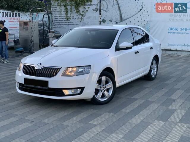 Білий Шкода Октавія, об'ємом двигуна 1.6 л та пробігом 272 тис. км за 8999 $, фото 1 на Automoto.ua