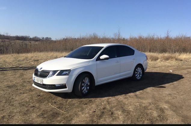 Білий Шкода Октавія, об'ємом двигуна 1.6 л та пробігом 140 тис. км за 15200 $, фото 1 на Automoto.ua