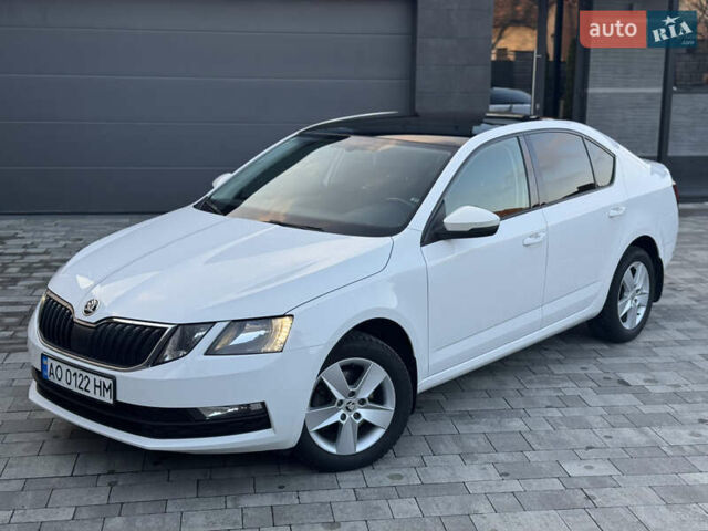 Белый Шкода Октавия, объемом двигателя 1.4 л и пробегом 178 тыс. км за 14999 $, фото 1 на Automoto.ua