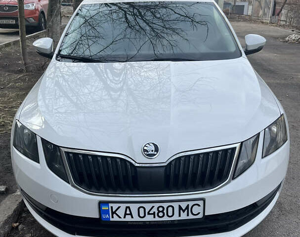 Білий Шкода Октавія, об'ємом двигуна 1.4 л та пробігом 161 тис. км за 12450 $, фото 1 на Automoto.ua