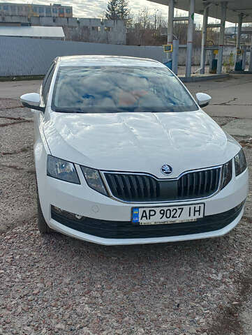 Белый Шкода Октавия, объемом двигателя 1.4 л и пробегом 53 тыс. км за 19500 $, фото 1 на Automoto.ua