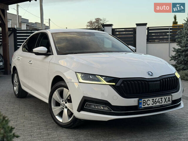 Белый Шкода Октавия, объемом двигателя 1.97 л и пробегом 243 тыс. км за 21500 $, фото 1 на Automoto.ua