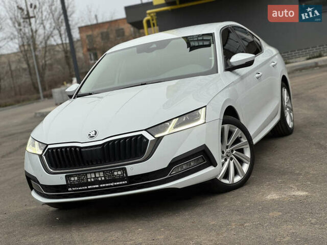 Белый Шкода Октавия, объемом двигателя 1.97 л и пробегом 160 тыс. км за 23350 $, фото 1 на Automoto.ua