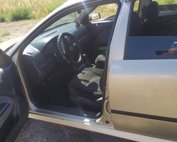 Бежевый Шкода Октавия, объемом двигателя 1.98 л и пробегом 0 тыс. км за 4700 $, фото 1 на Automoto.ua