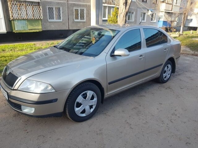 Бежевый Шкода Октавия, объемом двигателя 1.6 л и пробегом 299 тыс. км за 5000 $, фото 1 на Automoto.ua