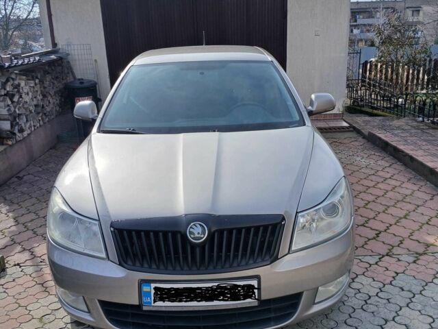 Бежевый Шкода Октавия, объемом двигателя 1.8 л и пробегом 242 тыс. км за 6900 $, фото 1 на Automoto.ua