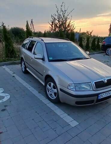 Бежевий Шкода Октавія, об'ємом двигуна 1.6 л та пробігом 225 тис. км за 5105 $, фото 1 на Automoto.ua
