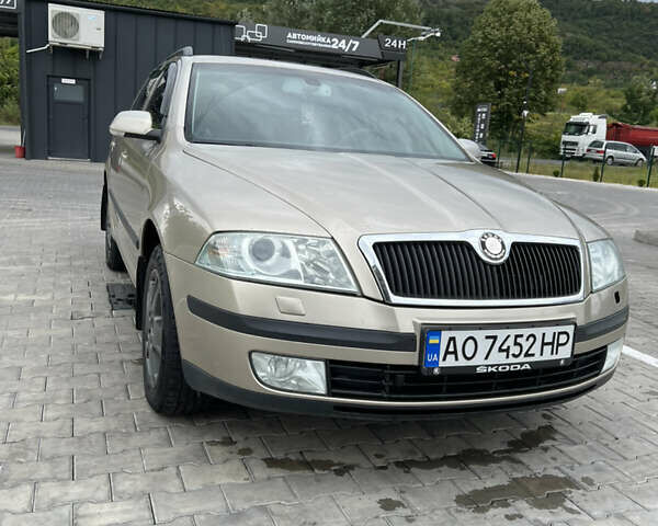 Бежевый Шкода Октавия, объемом двигателя 1.9 л и пробегом 397 тыс. км за 5800 $, фото 1 на Automoto.ua