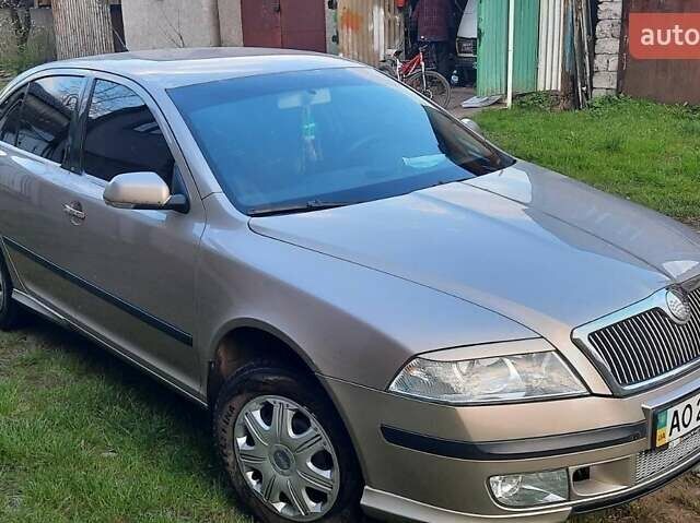 Бежевый Шкода Октавия, объемом двигателя 0 л и пробегом 147 тыс. км за 6100 $, фото 1 на Automoto.ua