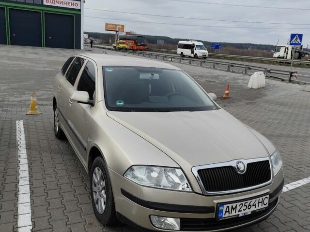 Бежевий Шкода Октавія, об'ємом двигуна 1.6 л та пробігом 258 тис. км за 5800 $, фото 1 на Automoto.ua