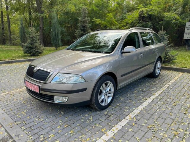 Шкода Октавия 2006 в Киеве на Automoto.ua Бежевый Шкода Октавия, объемом двигателя 1.6 л и пробегом 165 тыс. км за 6299 $, фото 1 на Automoto.ua