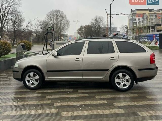 Бежевый Шкода Октавия, объемом двигателя 1.6 л и пробегом 292 тыс. км за 5199 $, фото 1 на Automoto.ua