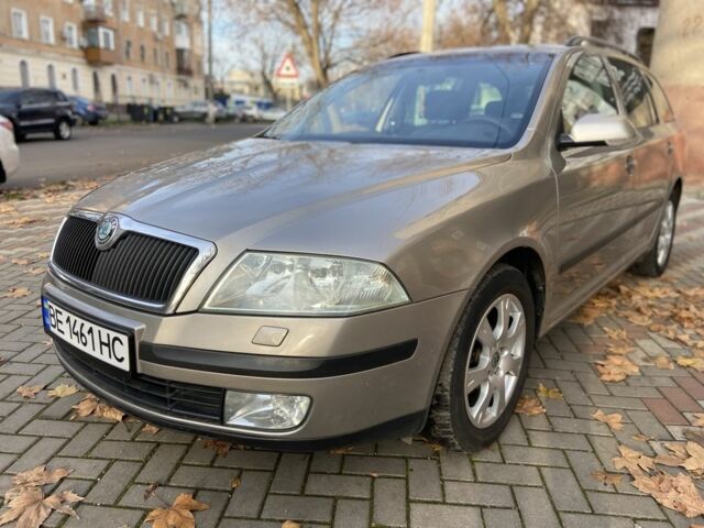 Бежевий Шкода Октавія, об'ємом двигуна 2 л та пробігом 250 тис. км за 5850 $, фото 1 на Automoto.ua