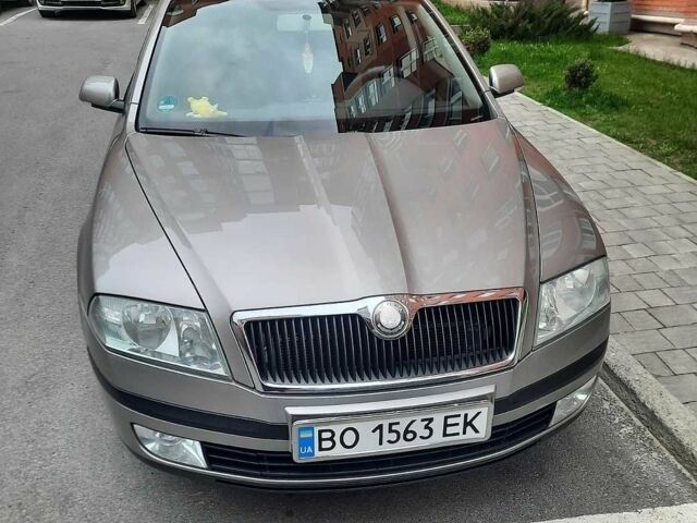 Бежевий Шкода Октавія, об'ємом двигуна 2 л та пробігом 370 тис. км за 6800 $, фото 1 на Automoto.ua