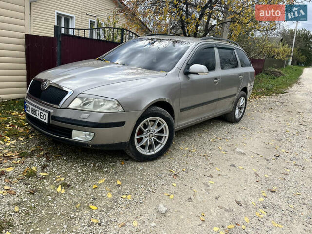 Бежевий Шкода Октавія, об'ємом двигуна 1.97 л та пробігом 370 тис. км за 6000 $, фото 1 на Automoto.ua