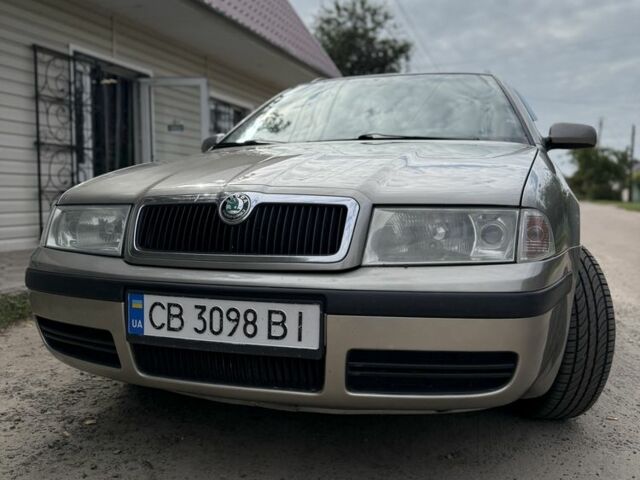 Бежевый Шкода Октавия, объемом двигателя 1.8 л и пробегом 221 тыс. км за 5500 $, фото 1 на Automoto.ua