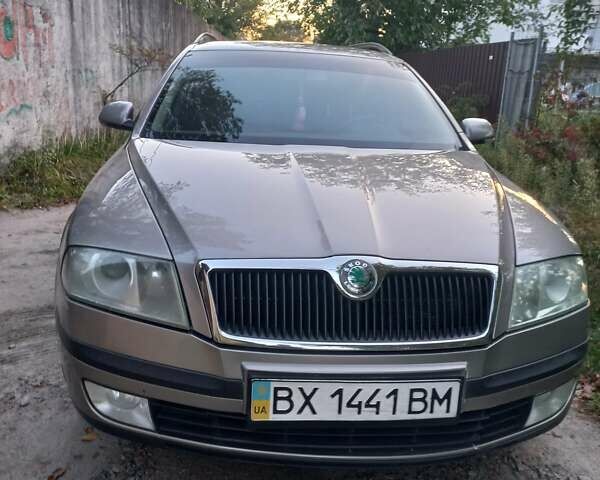 Бежевый Шкода Октавия, объемом двигателя 1.6 л и пробегом 290 тыс. км за 6800 $, фото 1 на Automoto.ua