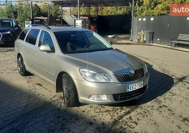 Бежевый Шкода Октавия, объемом двигателя 1.4 л и пробегом 226 тыс. км за 6300 $, фото 1 на Automoto.ua