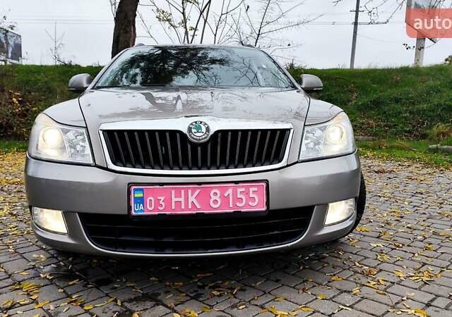 Бежевий Шкода Октавія, об'ємом двигуна 1.8 л та пробігом 198 тис. км за 7600 $, фото 1 на Automoto.ua