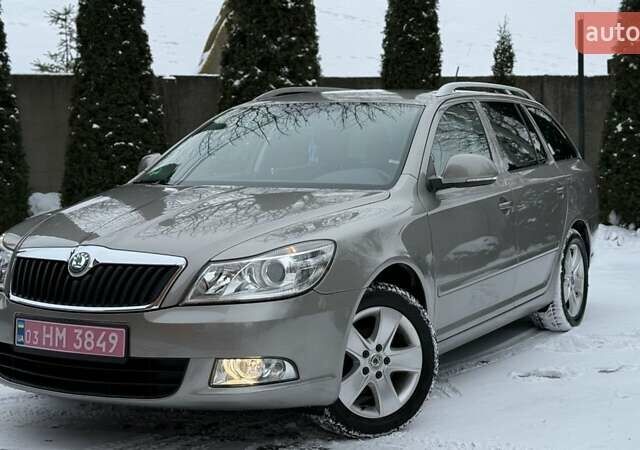 Бежевий Шкода Октавія, об'ємом двигуна 1.8 л та пробігом 243 тис. км за 8300 $, фото 1 на Automoto.ua