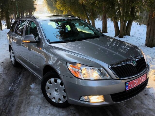 Бежевый Шкода Октавия, объемом двигателя 1.6 л и пробегом 220 тыс. км за 7199 $, фото 1 на Automoto.ua