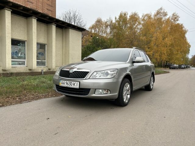 Шкода Октавія 2011 у Полтаві на Automoto.ua Бежевий Шкода Октавія, об'ємом двигуна 1.8 л та пробігом 301 тис. км за 6700 $, фото 1 на Automoto.ua