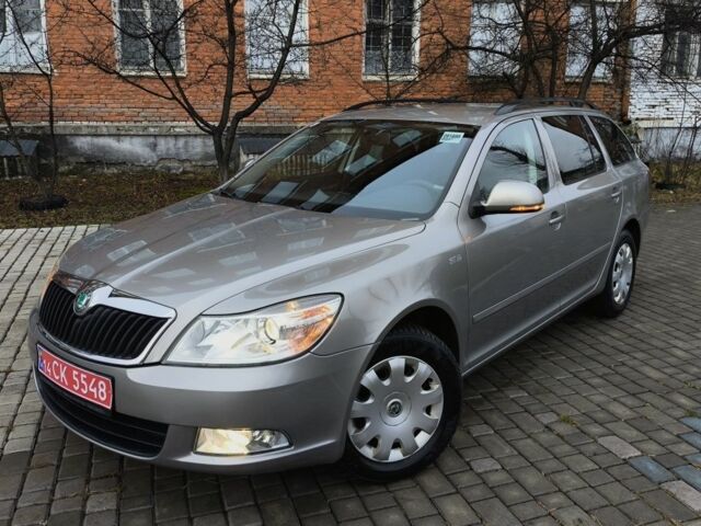 Бежевый Шкода Октавия, объемом двигателя 1.6 л и пробегом 218 тыс. км за 7300 $, фото 1 на Automoto.ua