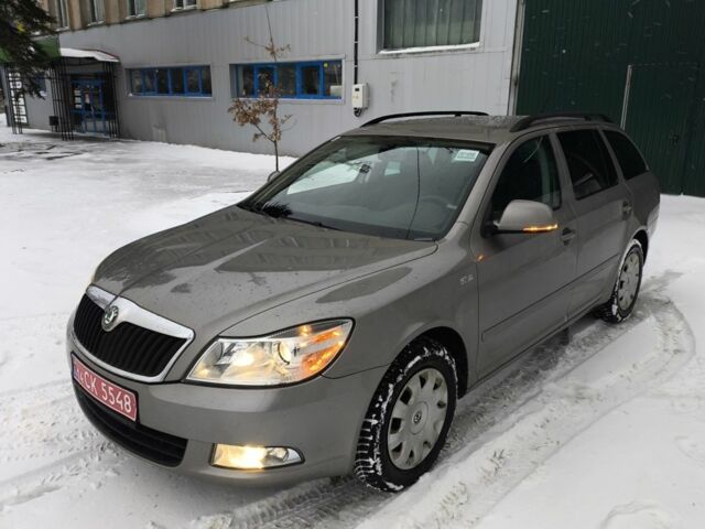 Бежевий Шкода Октавія, об'ємом двигуна 1.6 л та пробігом 218 тис. км за 7300 $, фото 1 на Automoto.ua