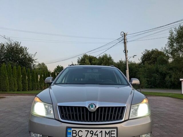 Бежевий Шкода Октавія, об'ємом двигуна 1.6 л та пробігом 323 тис. км за 7500 $, фото 1 на Automoto.ua