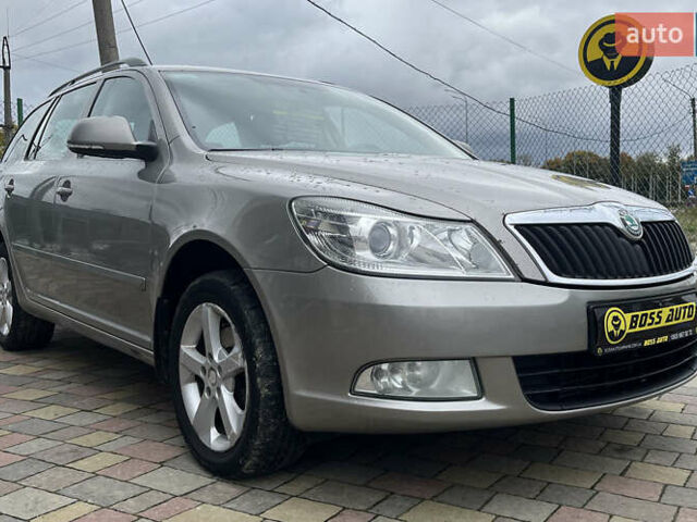 Бежевий Шкода Октавія, об'ємом двигуна 1.8 л та пробігом 350 тис. км за 7800 $, фото 1 на Automoto.ua