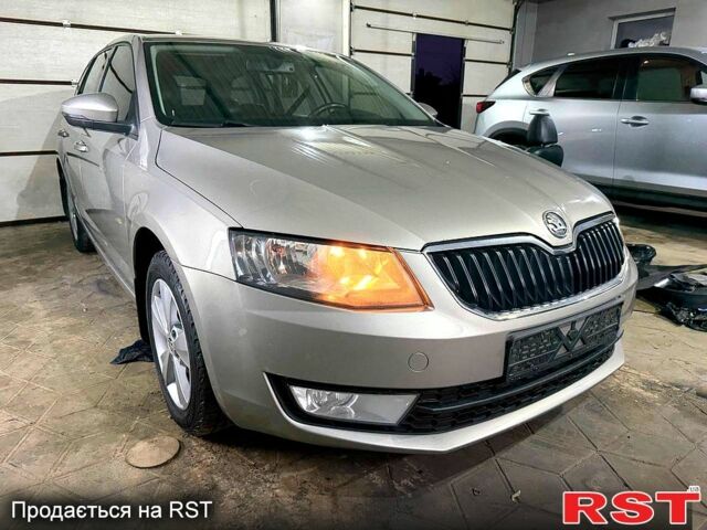 Бежевый Шкода Октавия, объемом двигателя 1.8 л и пробегом 132 тыс. км за 9450 $, фото 1 на Automoto.ua