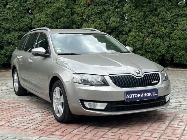 Шкода Октавия 2014 в Белой Церкве на Automoto.ua Бежевый Шкода Октавия, объемом двигателя 1.6 л и пробегом 238 тыс. км за 11250 $, фото 1 на Automoto.ua