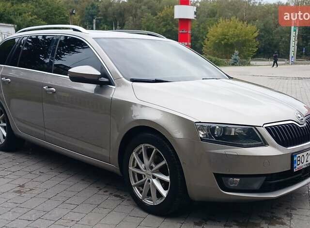 Бежевый Шкода Октавия, объемом двигателя 1.6 л и пробегом 310 тыс. км за 13500 $, фото 1 на Automoto.ua
