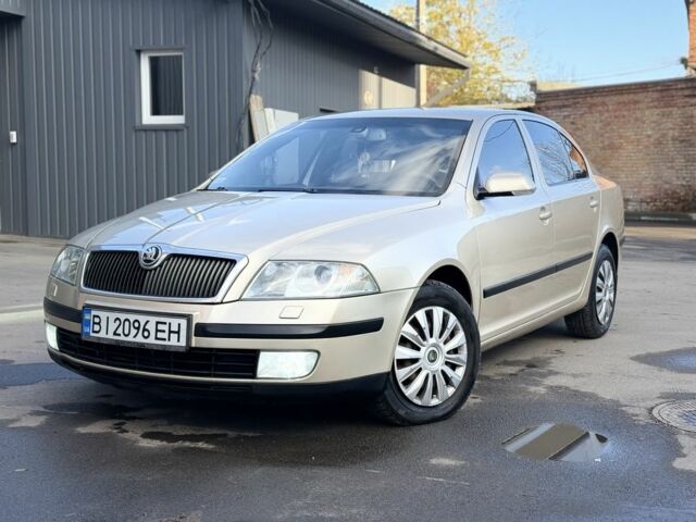 Бежевий Шкода Октавія, об'ємом двигуна 0 л та пробігом 320 тис. км за 4800 $, фото 1 на Automoto.ua