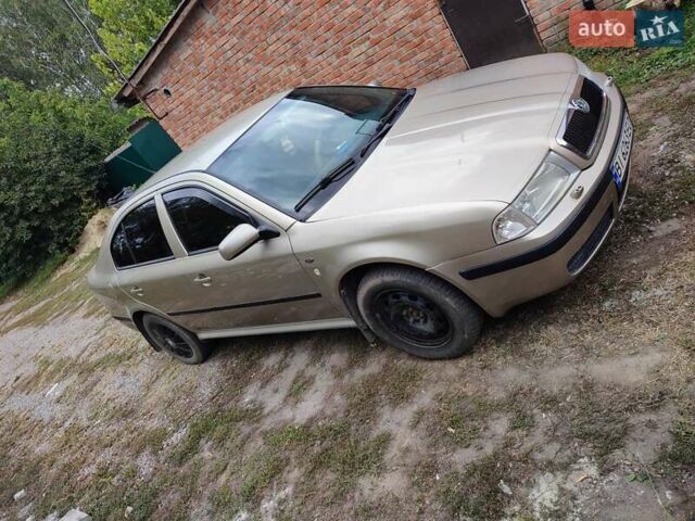 Бежевий Шкода Октавія, об'ємом двигуна 2 л та пробігом 280 тис. км за 4300 $, фото 1 на Automoto.ua