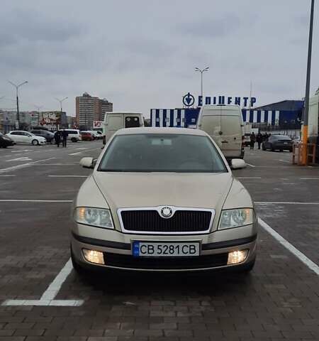 Бежевый Шкода Октавия, объемом двигателя 1.6 л и пробегом 323 тыс. км за 4999 $, фото 1 на Automoto.ua