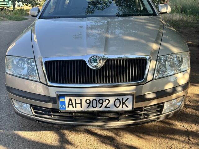 Бежевый Шкода Октавия, объемом двигателя 1.6 л и пробегом 240 тыс. км за 5900 $, фото 1 на Automoto.ua