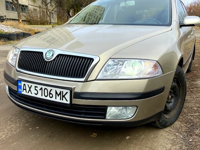 Бежевий Шкода Октавія, об'ємом двигуна 1.6 л та пробігом 265 тис. км за 6500 $, фото 1 на Automoto.ua