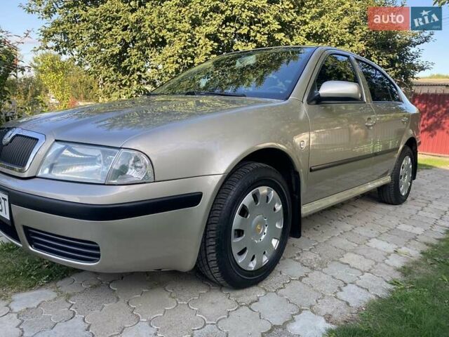 Бежевий Шкода Октавія, об'ємом двигуна 1.6 л та пробігом 188 тис. км за 5700 $, фото 1 на Automoto.ua
