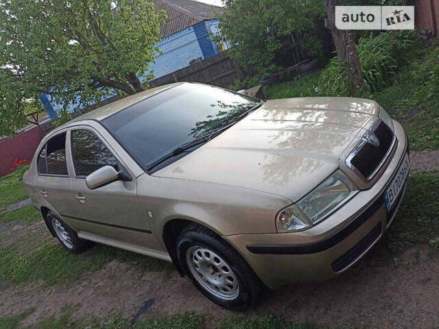 Бежевий Шкода Октавія, об'ємом двигуна 1.6 л та пробігом 240 тис. км за 6000 $, фото 1 на Automoto.ua