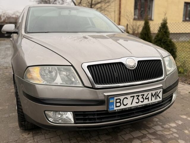 Бежевый Шкода Октавия, объемом двигателя 1.6 л и пробегом 263 тыс. км за 6200 $, фото 1 на Automoto.ua