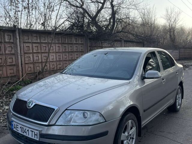 Бежевый Шкода Октавия, объемом двигателя 1.6 л и пробегом 290 тыс. км за 3650 $, фото 1 на Automoto.ua