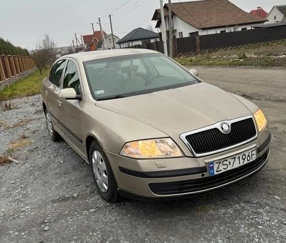 Бежевый Шкода Октавия, объемом двигателя 0 л и пробегом 350 тыс. км за 2799 $, фото 1 на Automoto.ua