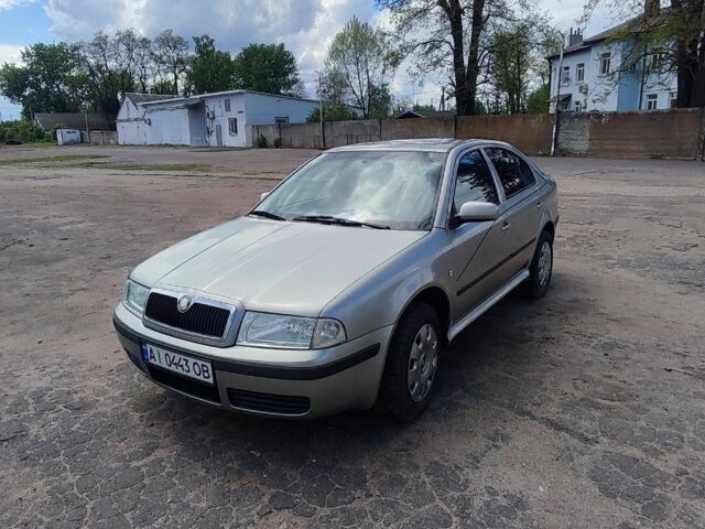 Бежевый Шкода Октавия, объемом двигателя 1.6 л и пробегом 390 тыс. км за 4150 $, фото 1 на Automoto.ua