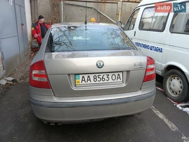 Бежевый Шкода Октавия, объемом двигателя 2 л и пробегом 307 тыс. км за 6000 $, фото 1 на Automoto.ua