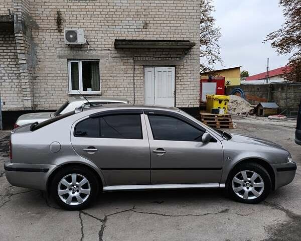 Бежевый Шкода Октавия, объемом двигателя 1.9 л и пробегом 290 тыс. км за 7100 $, фото 1 на Automoto.ua