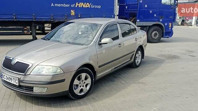 Бежевий Шкода Октавія, об'ємом двигуна 1.98 л та пробігом 325 тис. км за 5700 $, фото 1 на Automoto.ua
