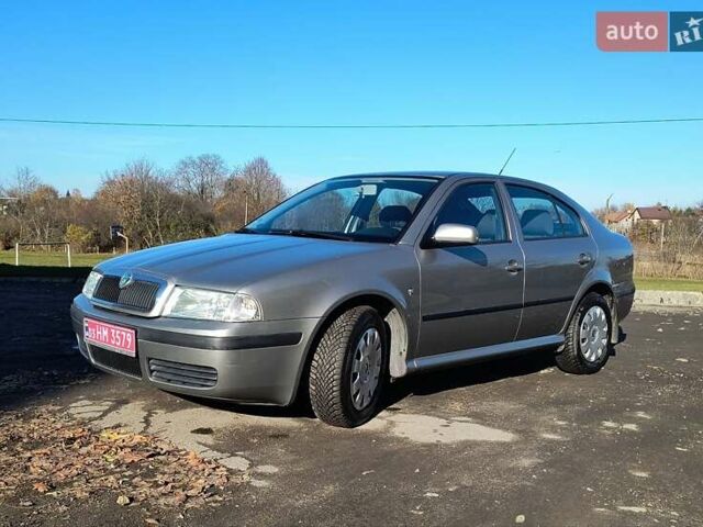 Бежевый Шкода Октавия, объемом двигателя 1.4 л и пробегом 157 тыс. км за 5400 $, фото 1 на Automoto.ua