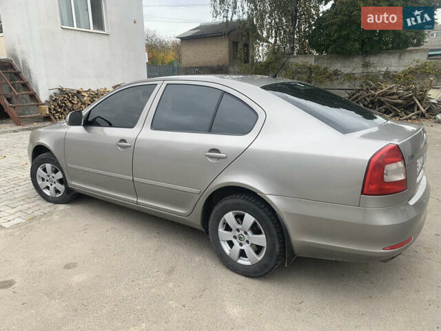 Бежевий Шкода Октавія, об'ємом двигуна 1.8 л та пробігом 283 тис. км за 6999 $, фото 1 на Automoto.ua